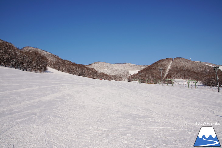 札幌藻岩山スキー場 『青空』が最高に似合うゲレンデ☆